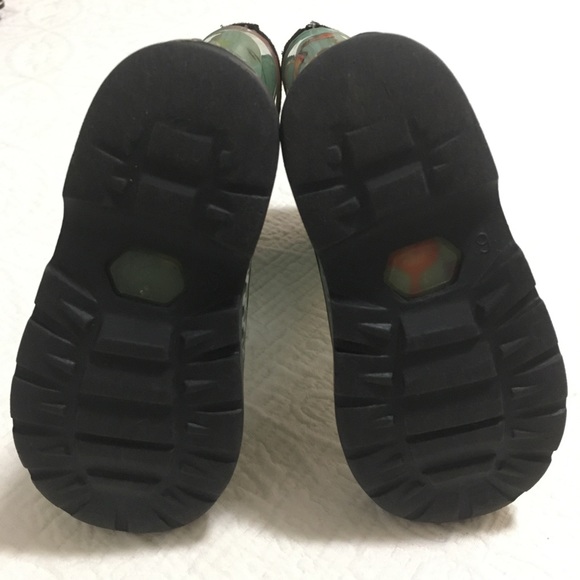 6US (3/$20) Kamik Rain Boots - Picture 11 of 12